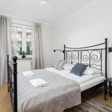 Apartment Parking I Taras Krakow Raciborska By Renters Apartment *
