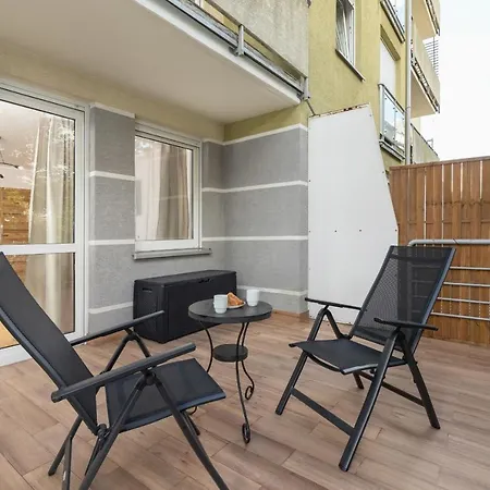 Apartment Parking i Taras Kraków Raciborska by Renters Lägenhet Kraków