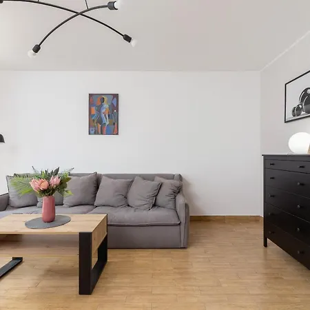 Apartment Parking I Taras Krakow Raciborska By Renters Krakow